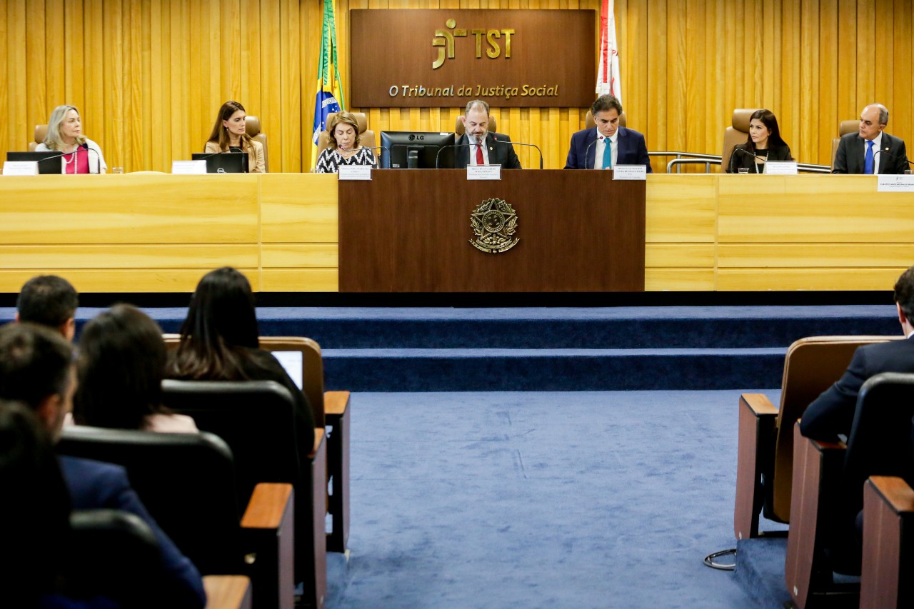 Sessão em que foram anunciados os resultados da prova oral do concurso nacional da magistratura