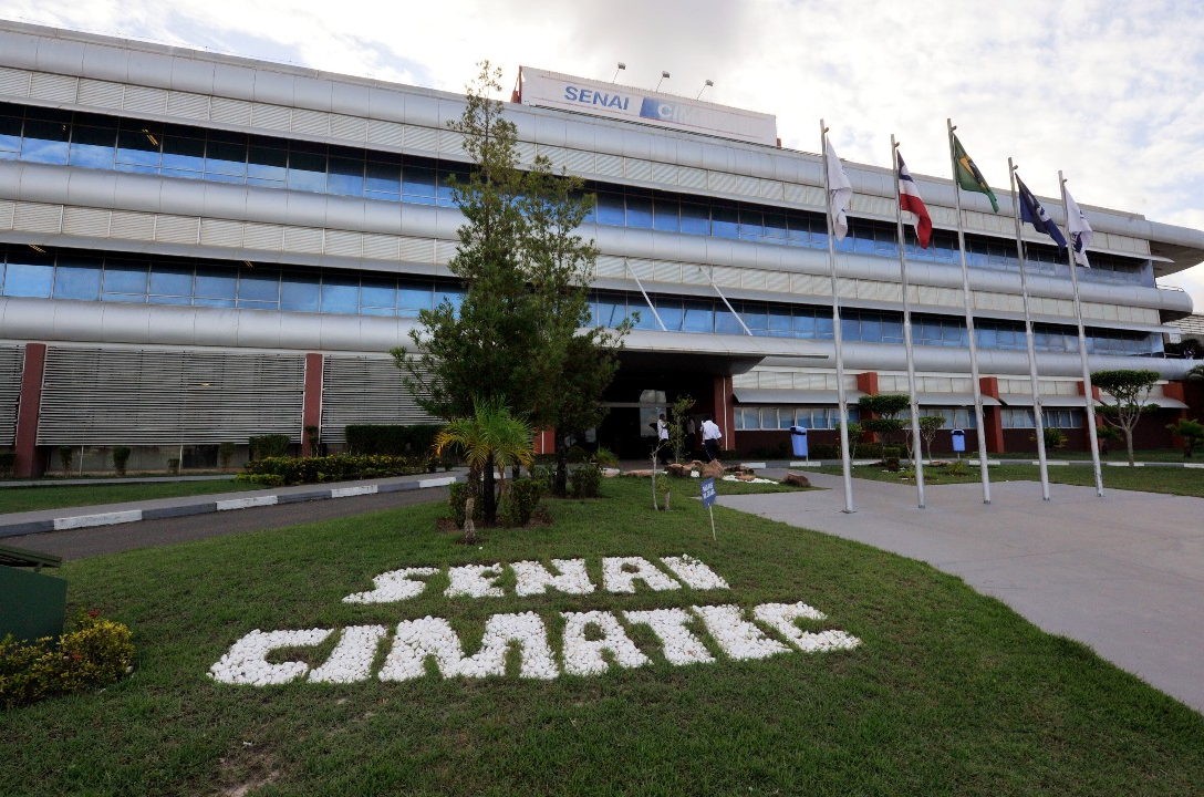 Foto da fachada do Senai Cimatec