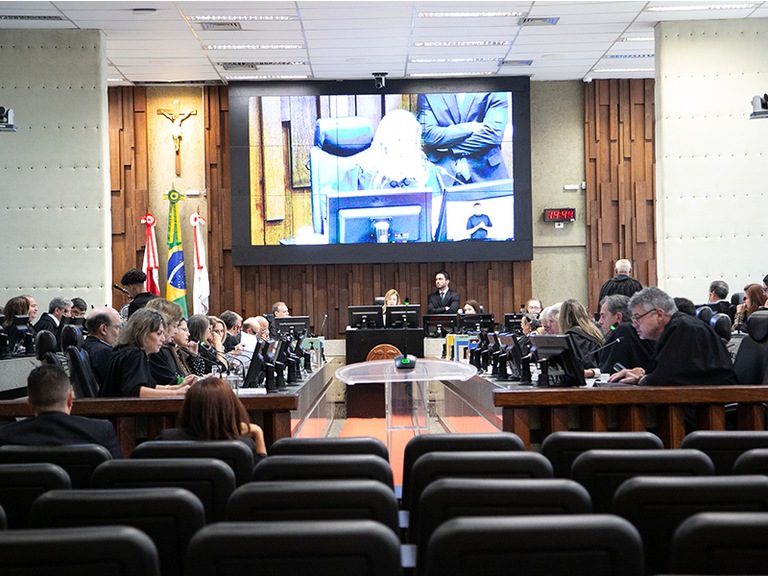 Fotografia referente à última sessão de 2024 do Pleno do TRT-3 (MG) 